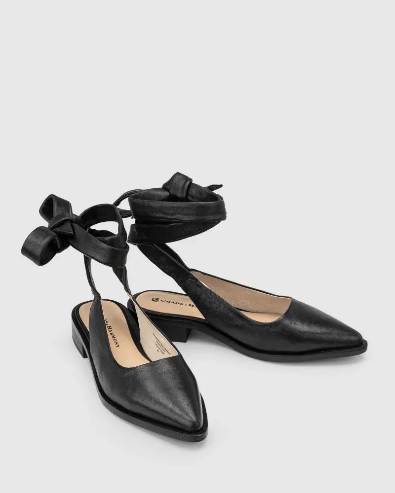 CHAOS & HARMONY (BN) Strappy Ivy leather flats! 38