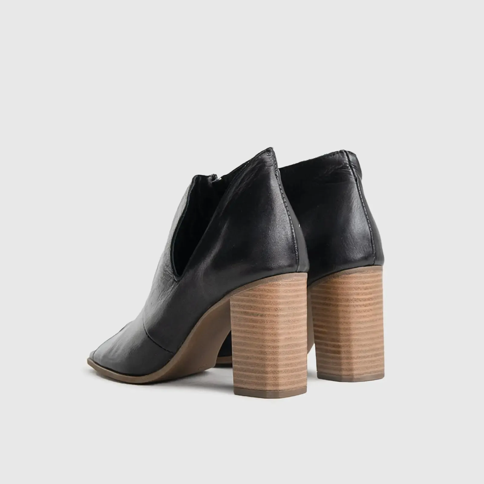 Comfort Block Heel Sandal 8331