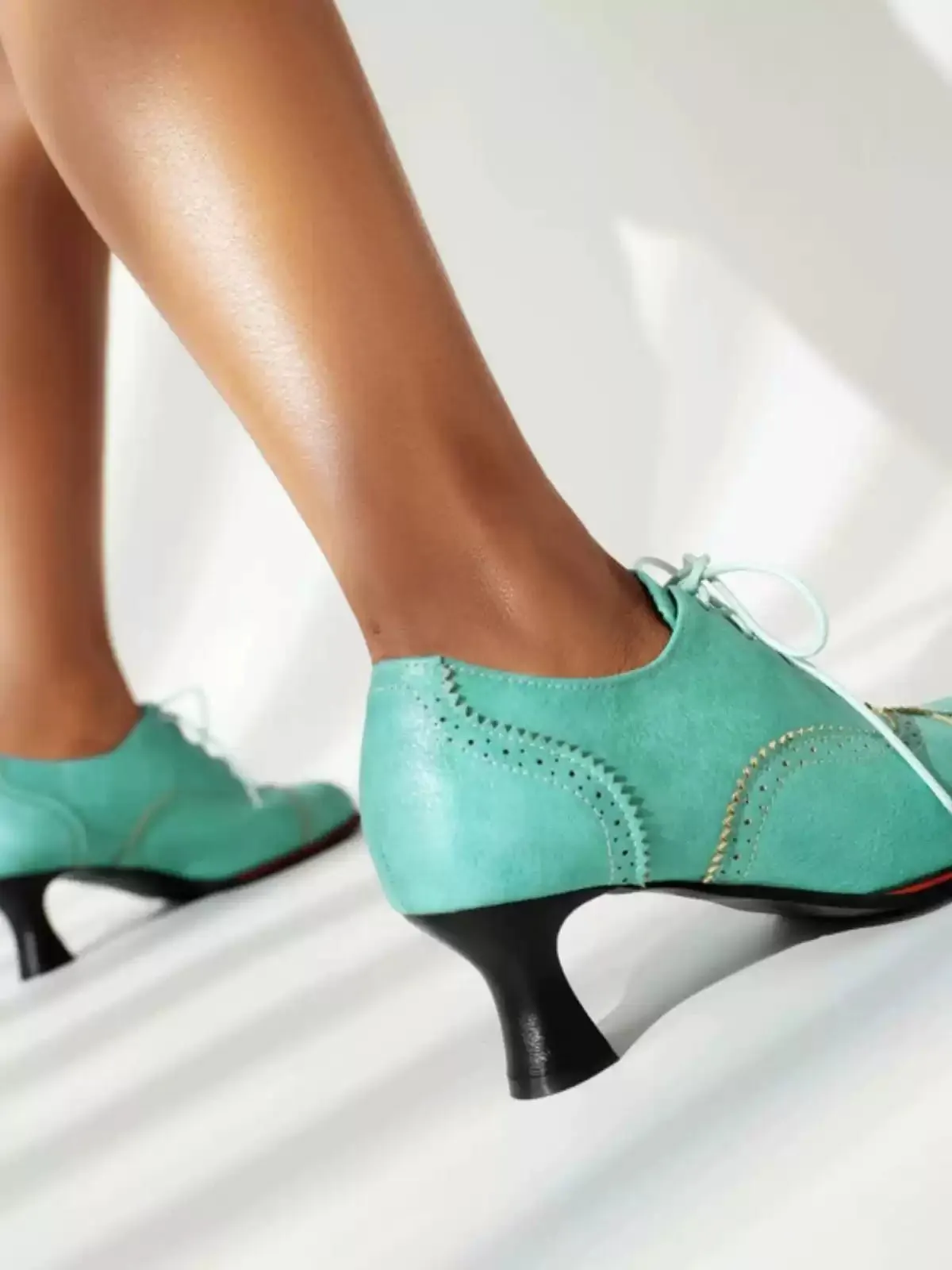 Handmade Vintage-Inspired Lace-Up Heeled Oxfords - Regency Style Shoes