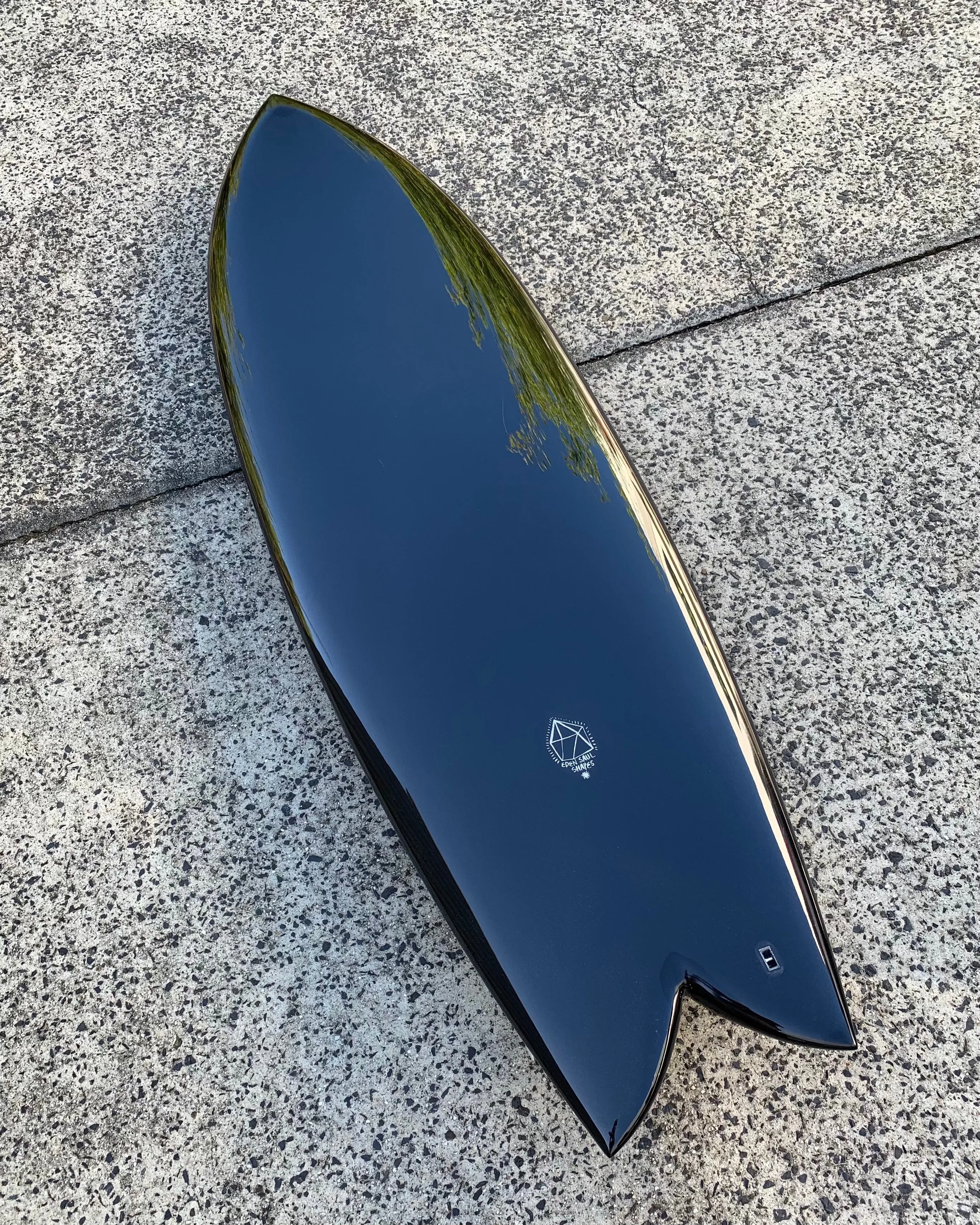 Riches RF - 5'8 Black Polish
